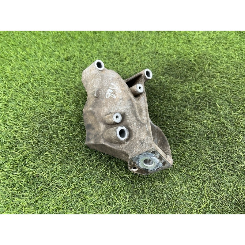 Кронштейн подушки двигателя (кронштейны двигателя) Volkswagen Amarok 2H 2.0 03L199307B