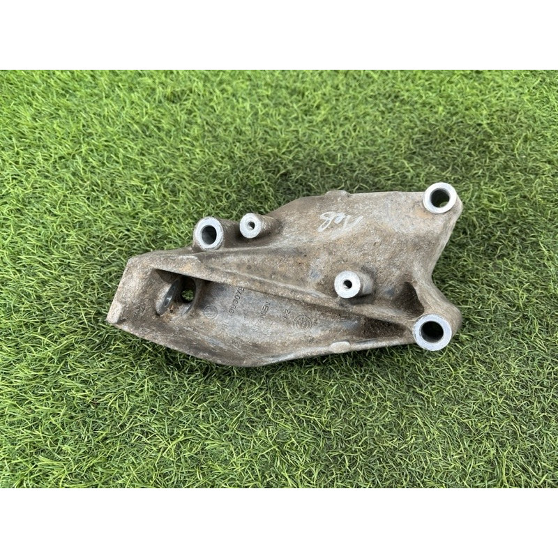 Кронштейн подушки двигателя (кронштейны двигателя) Volkswagen Amarok 2H 2.0 03L199307B