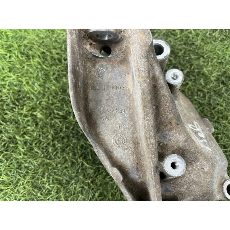 Кронштейн подушки двигателя (кронштейны двигателя) Volkswagen Amarok 2H 2.0 03L199307B