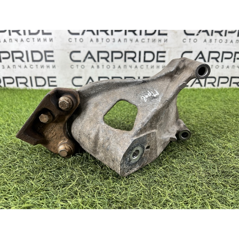Кронштейн подушки двигателя (кронштейны двигателя) Volkswagen Amarok 2H 2.0 03L199308E