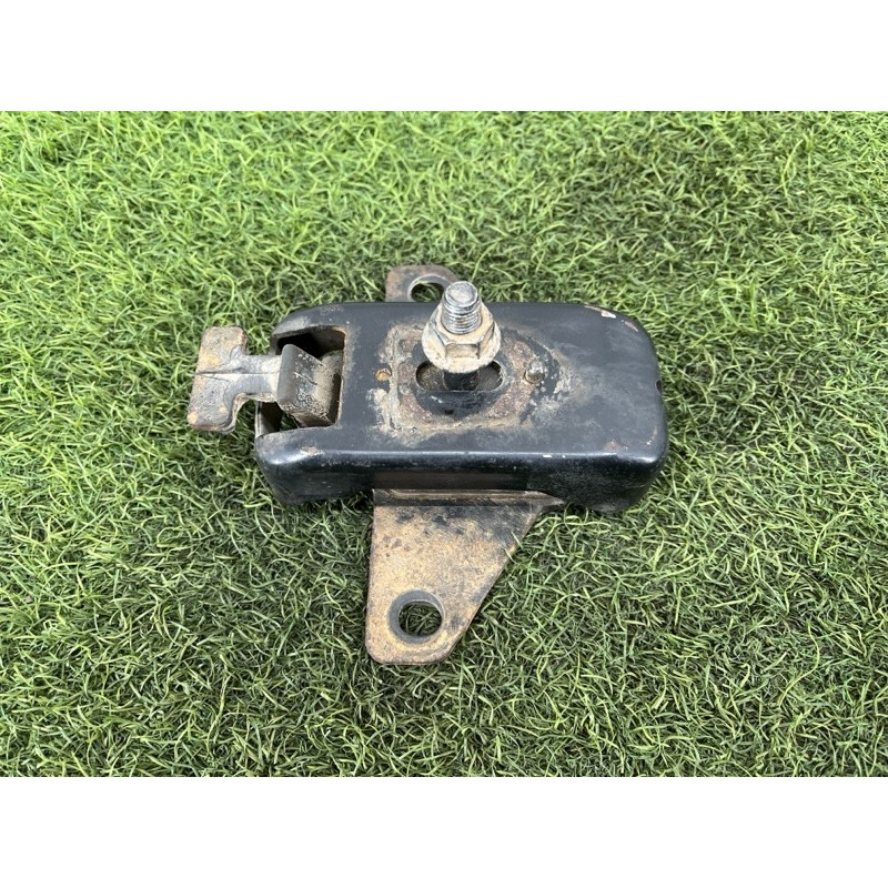 Подушка двигателя (двигатель и элементы) Volkswagen Amarok 2H 2.0 2H0199256A