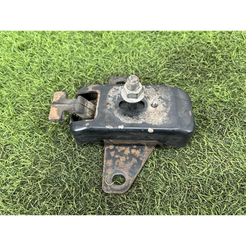 Подушка двигателя (двигатель и элементы) Volkswagen Amarok 2H 2.0 2H0199256A