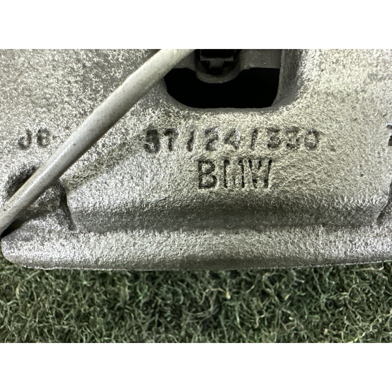 Гальмівний супорт (гальмівна система) BMW X1 F48 2018 2.0 34116860267