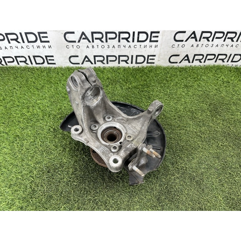 Цапфа підвіски (подвеска) Volkswagen Passat CC Not specified 3c0407258g
