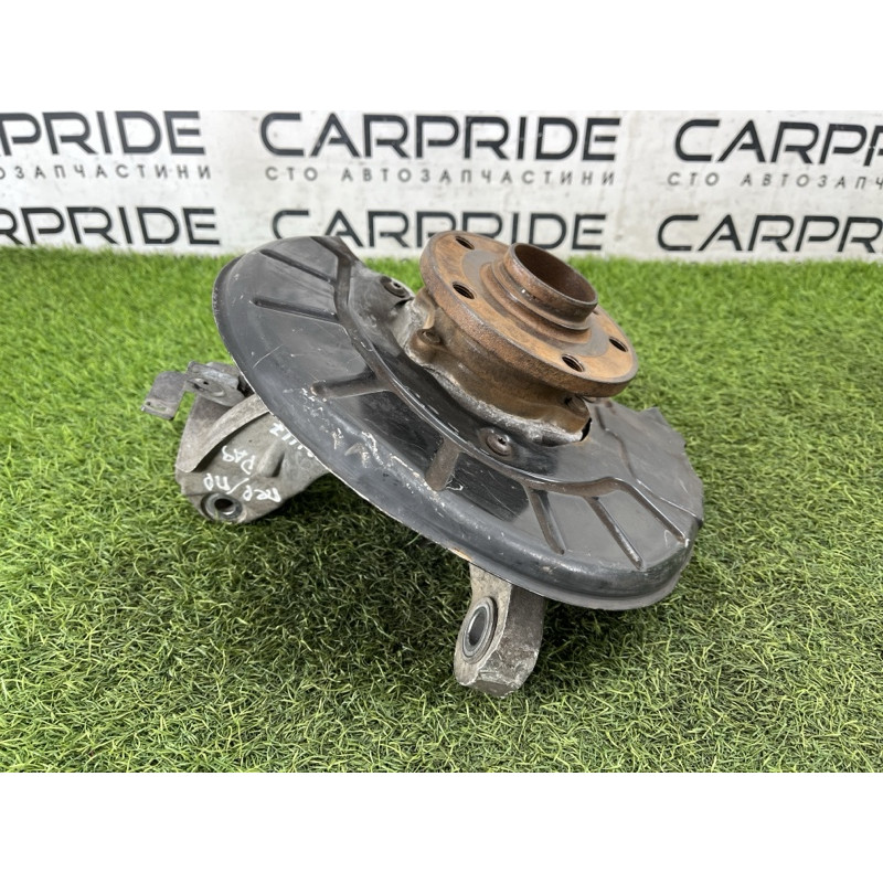 Цапфа підвіски (подвеска) Volkswagen Passat CC Not specified 3c0407258g