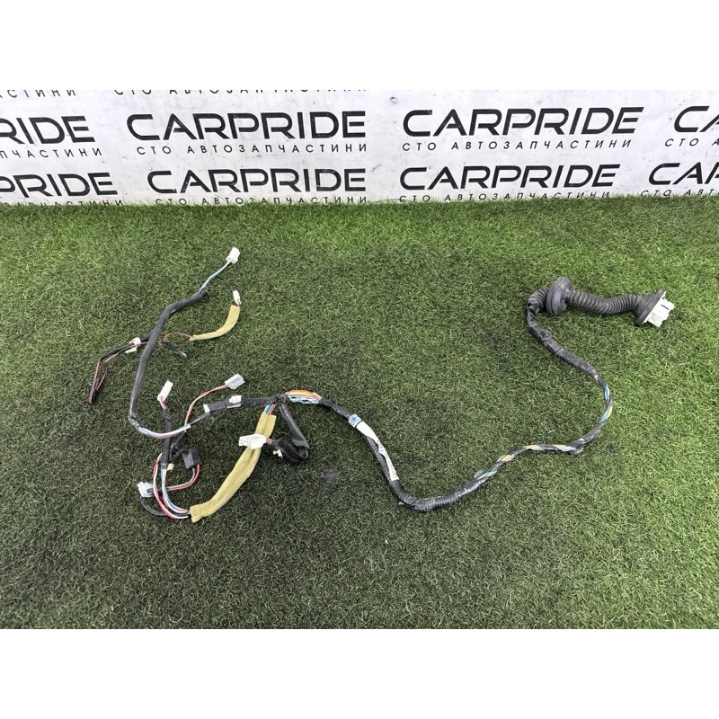 Проводка дверна (електрика) Toyota Sequoia XK60 821530c100