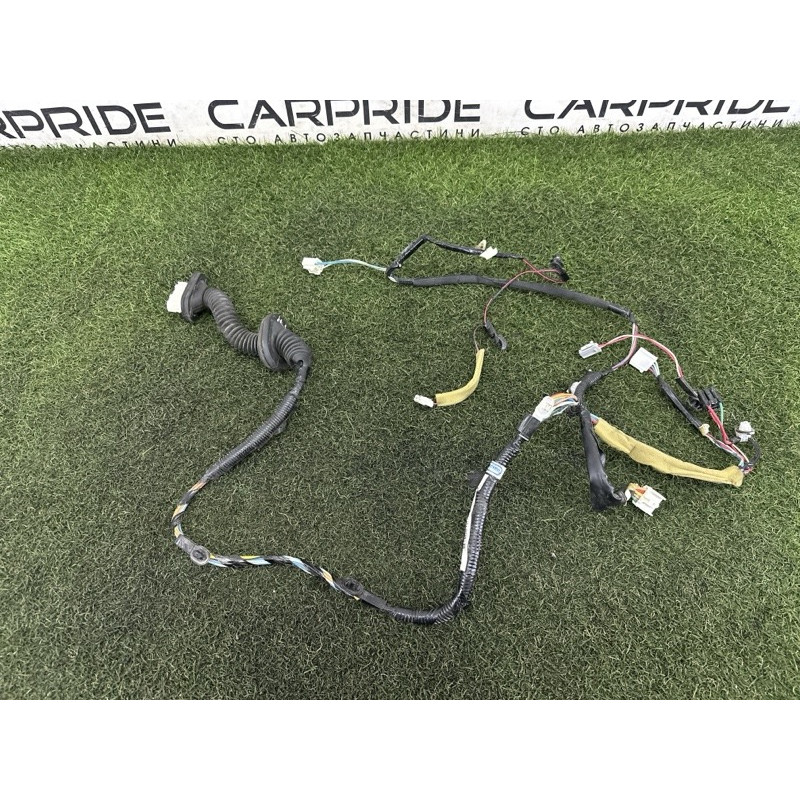 Проводка дверна (електрика) Toyota Sequoia XK60 821530c100