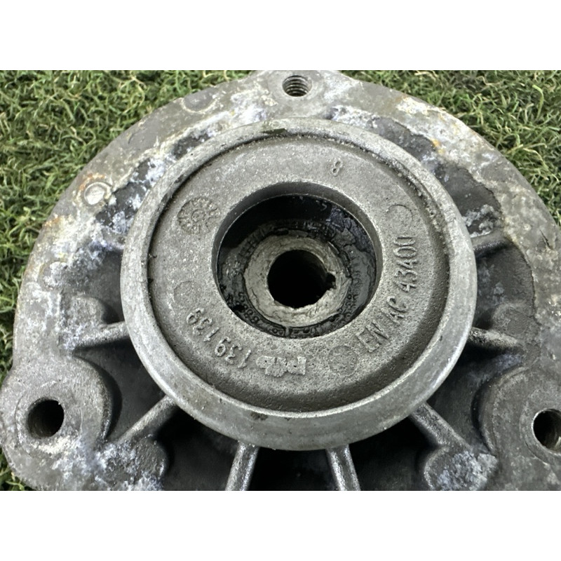 Опора стойки (подвеска) BMW X3 F25 2013 2.0 33506787178