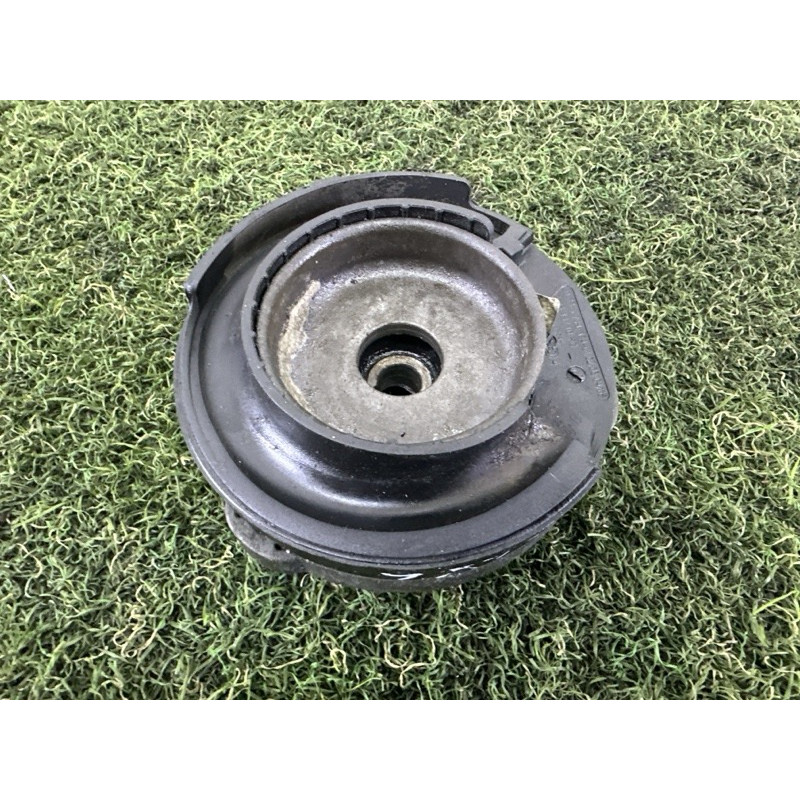 Опора стойки (подвеска) BMW X3 F25 2013 2.0 33506787178