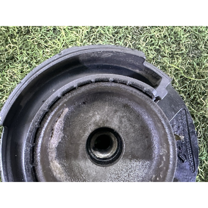 Опора стойки (подвеска) BMW X3 F25 2013 2.0 33506787178