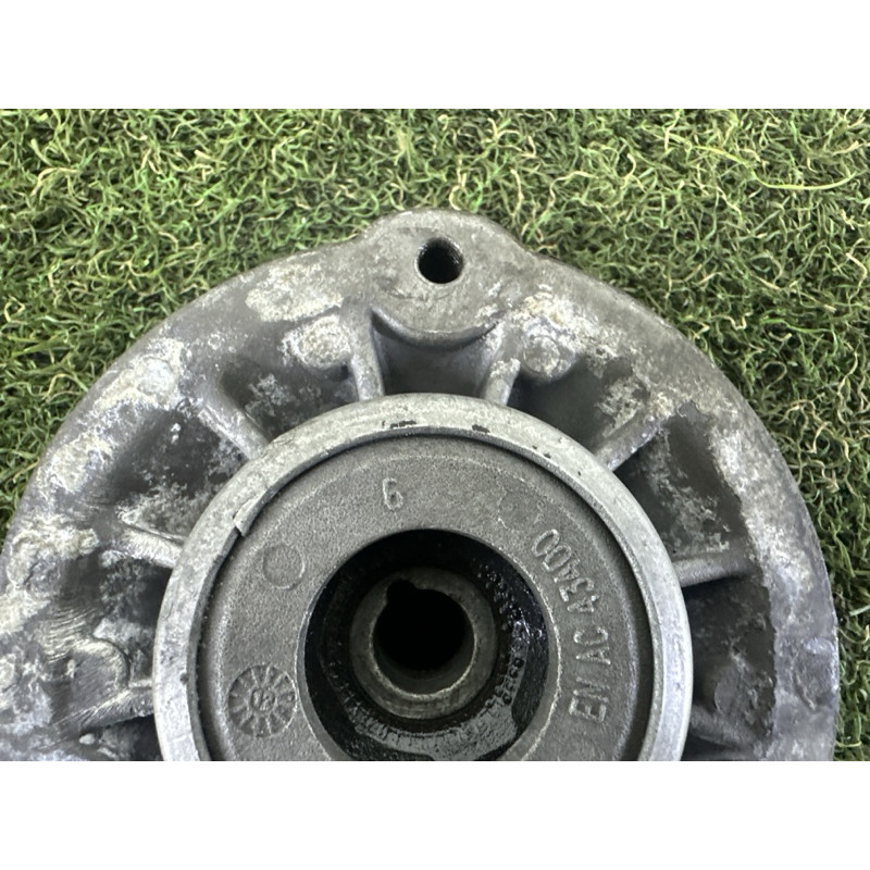 Опора стойки (подвеска) BMW X3 F25 2013 2.0 33506787178