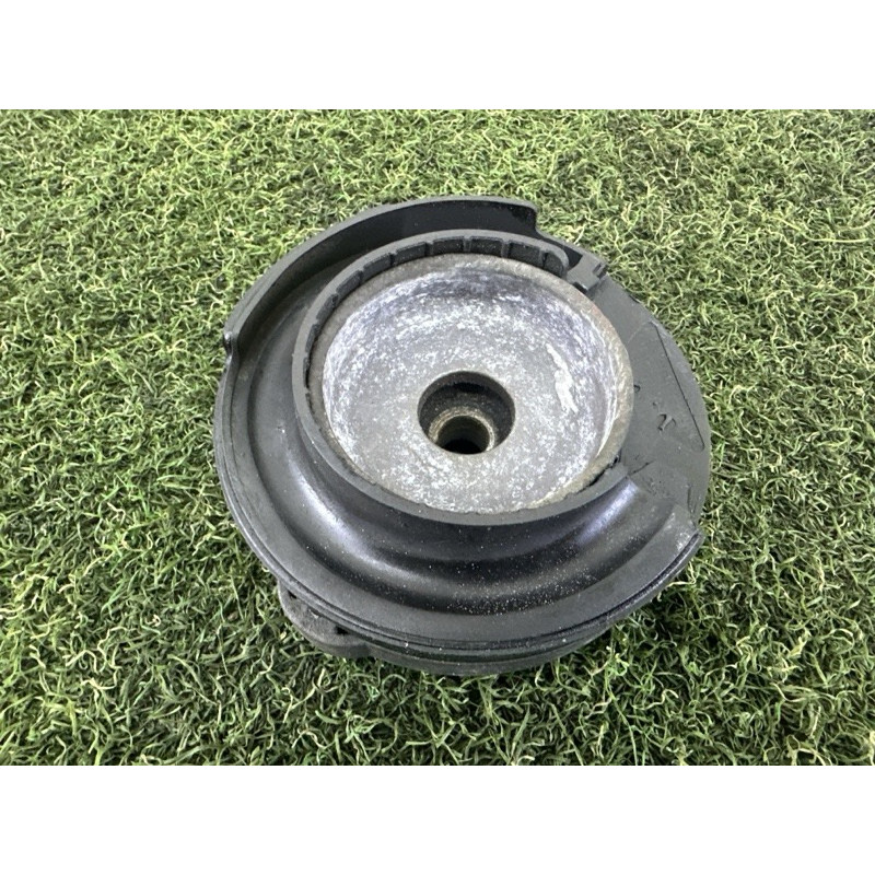 Опора стойки (подвеска) BMW X3 F25 2013 2.0 33506787178