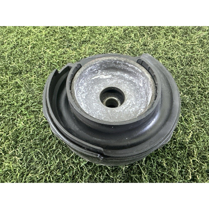 Опора стойки (подвеска) BMW X3 F25 2013 2.0 33506787178