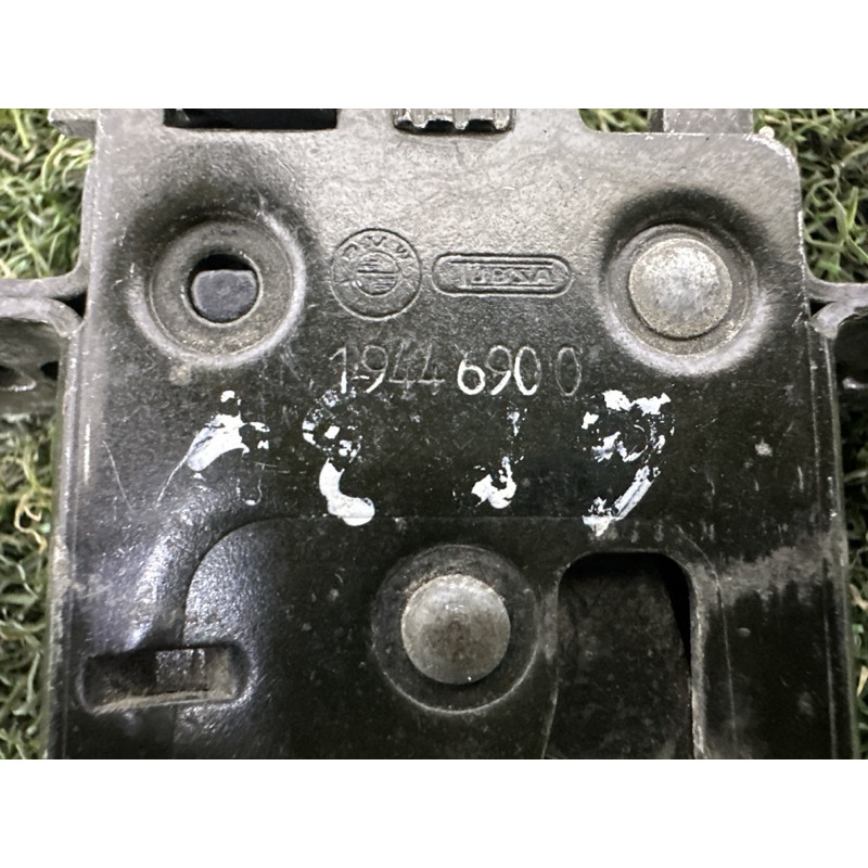Замок багажника (кузов і елементи) BMW 5-series E34 1994 M50b20 51241944690