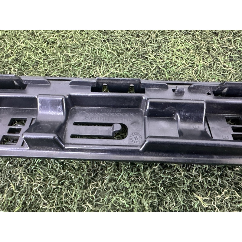 Крепление бампера (кузов и элементы) BMW X1 F48 2016 2.0 51777332330
