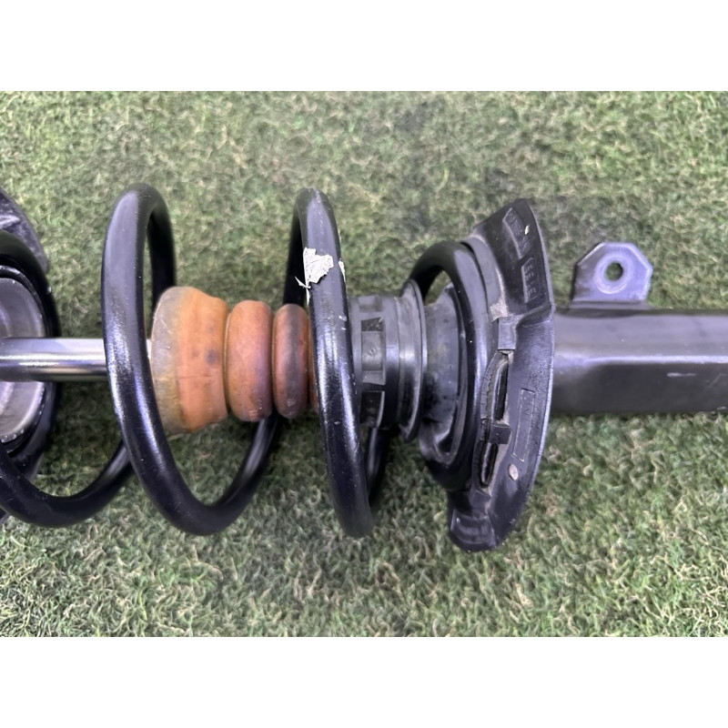 Амортизатор в сборе (подвеска) BMW X1 F48 2016 2.0 31306886755