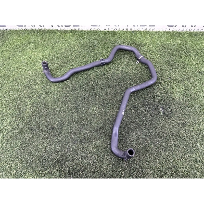 Патрубок (система охлаждения) LAND ROVER Range Rover L405 2014 5.0 LR035635