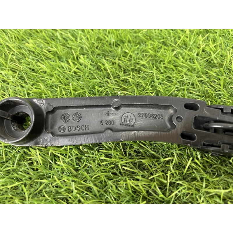 Поводок дворника (кузов и элементы) Jeep Renegade BU 2016 2.4 97036203
