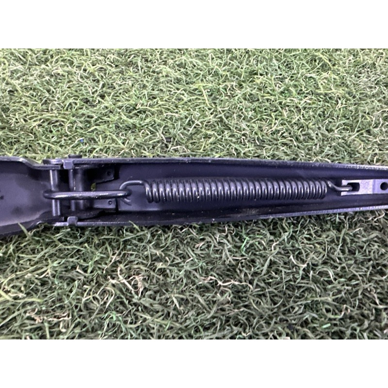Поводок дворника (кузов и элементы) BMW X1 F48 2018 2.0 61617360515