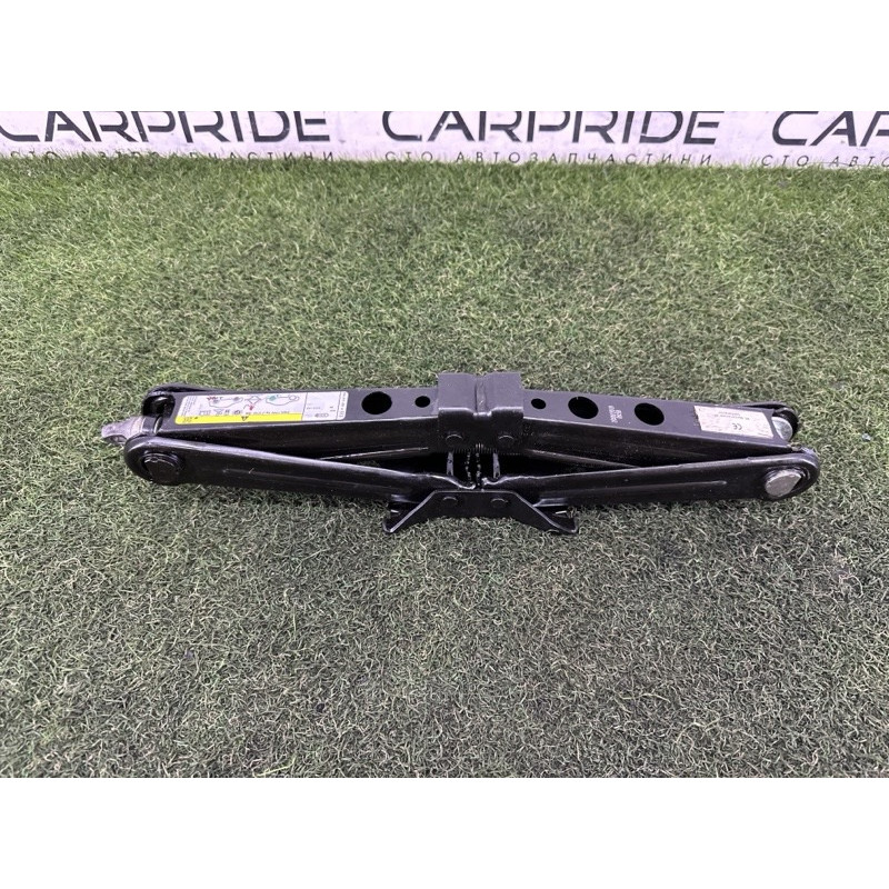Домкрат (аксессуары) AUDI Q5 FY 2020 2.0 DJYA 80A011031A