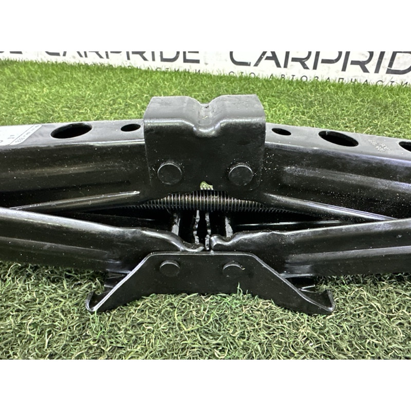 Домкрат (аксессуары) AUDI Q5 FY 2020 2.0 DJYA 80A011031A