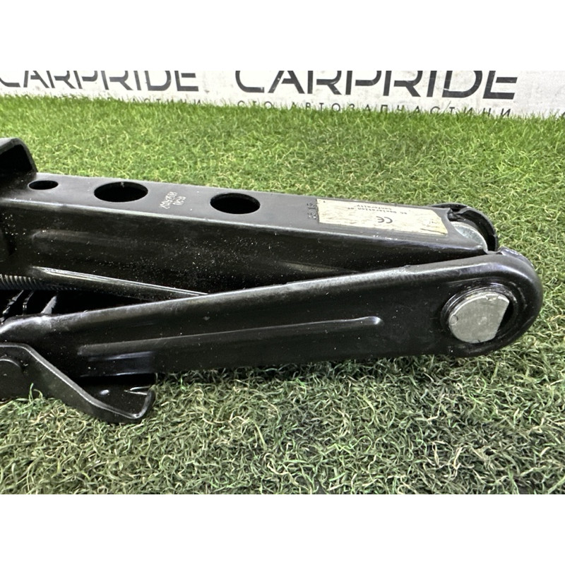 Домкрат (аксессуары) AUDI Q5 FY 2020 2.0 DJYA 80A011031A