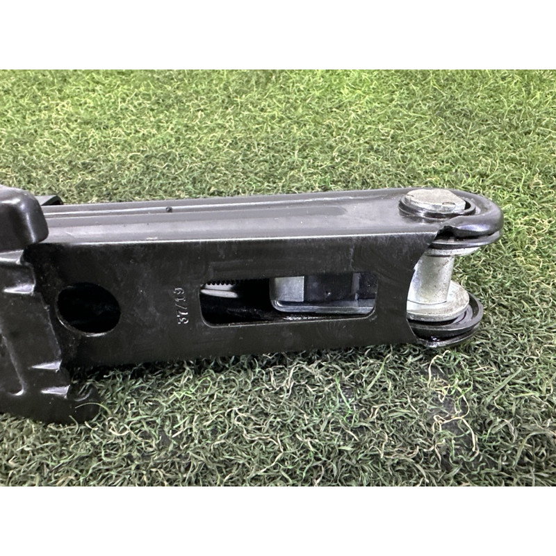 Домкрат (аксессуары) AUDI Q5 FY 2020 2.0 DJYA 80A011031A