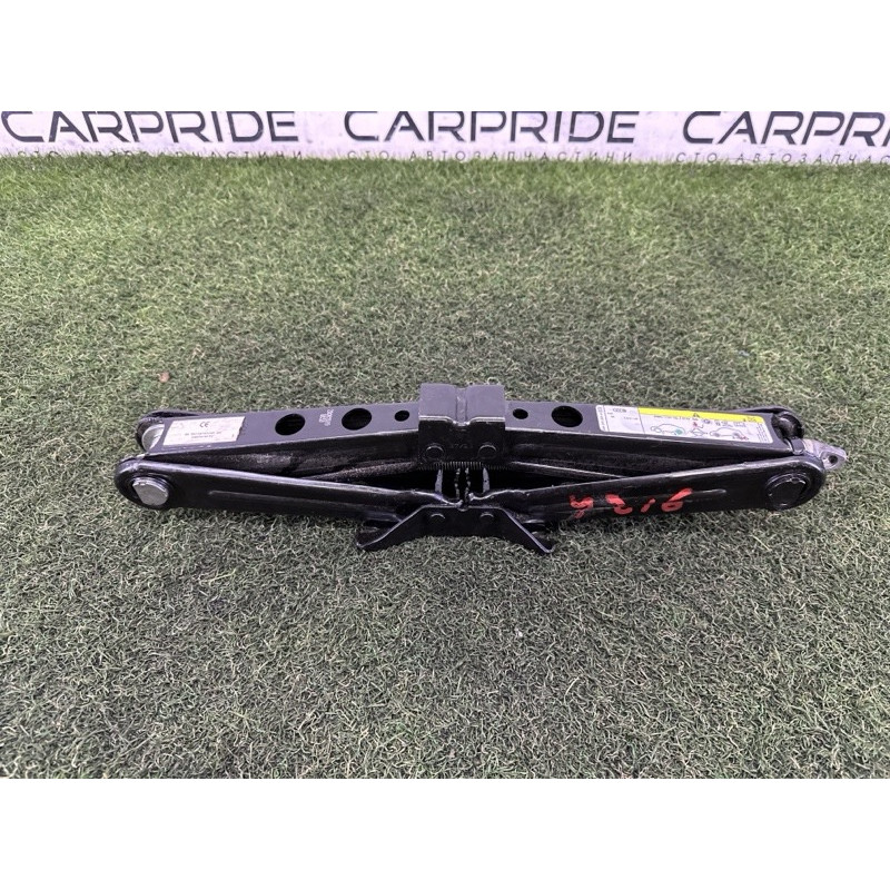 Домкрат (аксессуары) AUDI Q5 FY 2020 2.0 DJYA 80A011031A