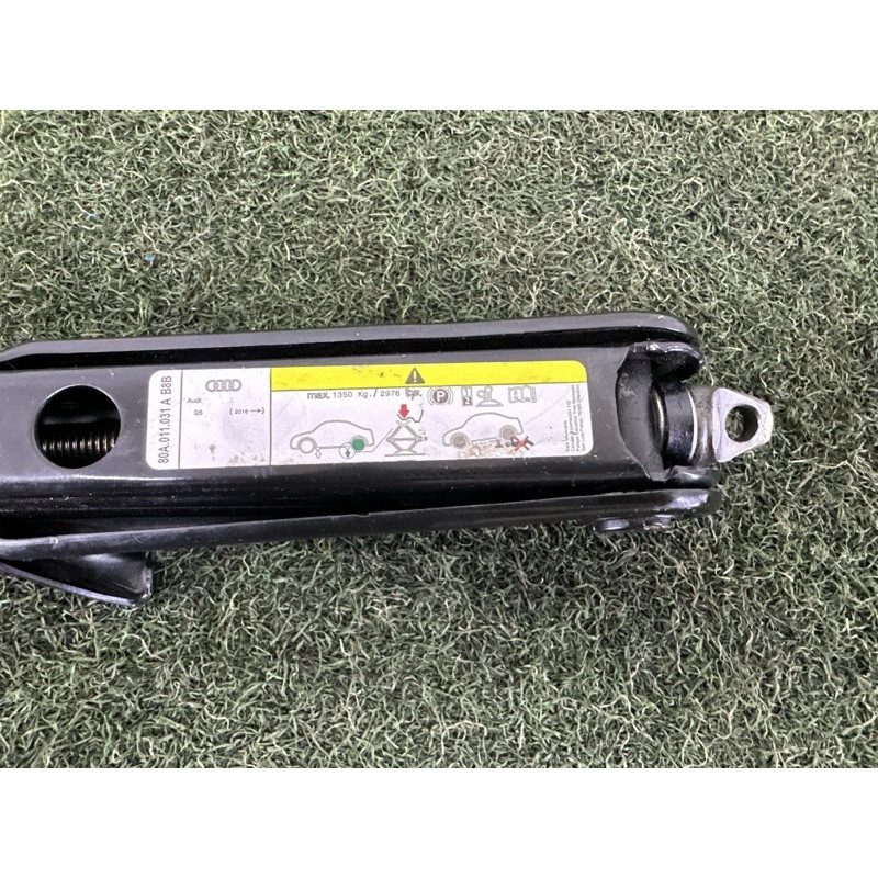 Домкрат (аксессуары) AUDI Q5 FY 2018 2.0 DAYB 80A011031A