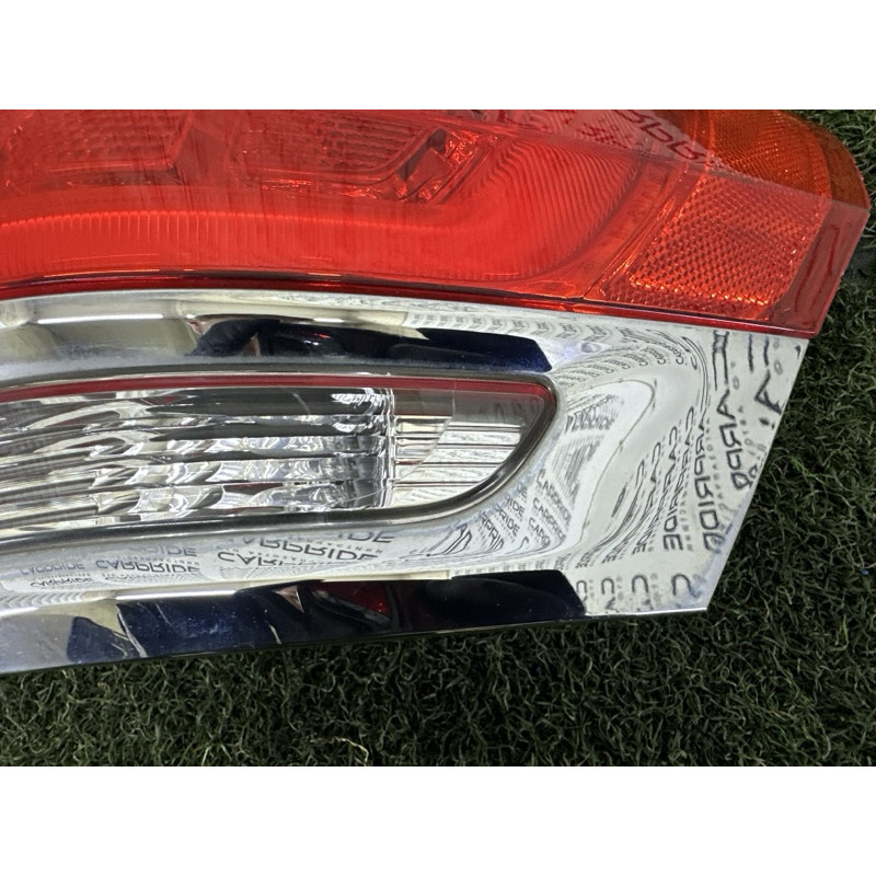 Задний фонарь (оптика) Jeep Grand Cherokee WK2 2014 5.7 HEMi 68110016AC