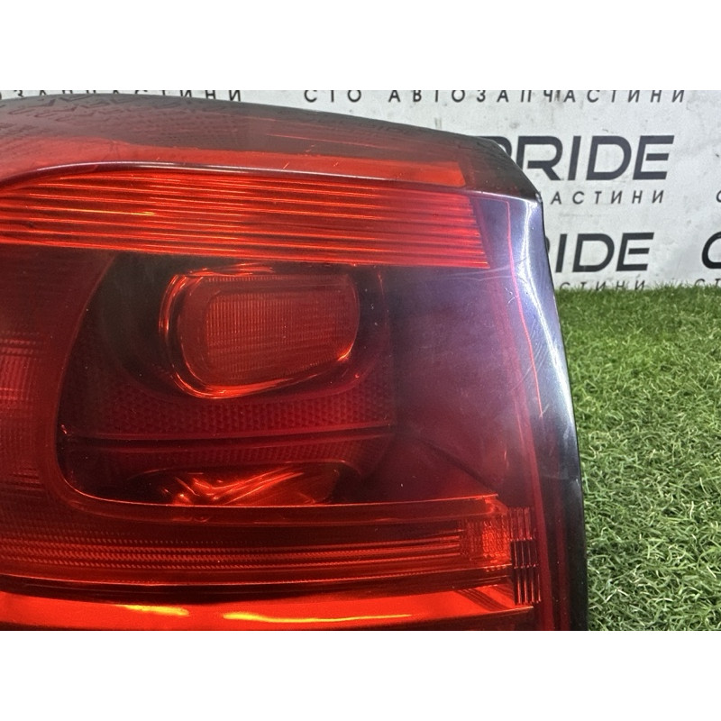 Задний фонарь (оптика) Volkswagen Touareg NF 2012 3.0 7P6945095E