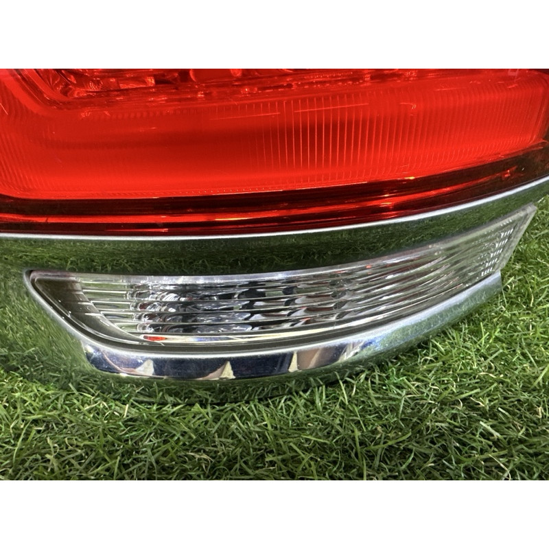 Задний фонарь (оптика) Jeep Grand Cherokee WK2 2014 5.7 HEMi 68110017AC