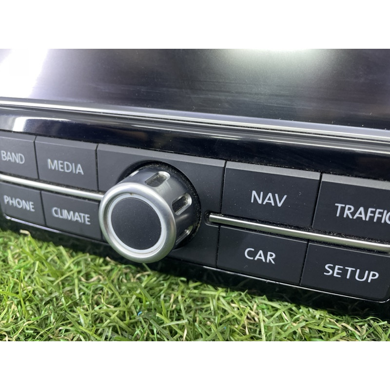 Монитор (электрика) Volkswagen Touareg NF 2012 3.0 7P6919603C