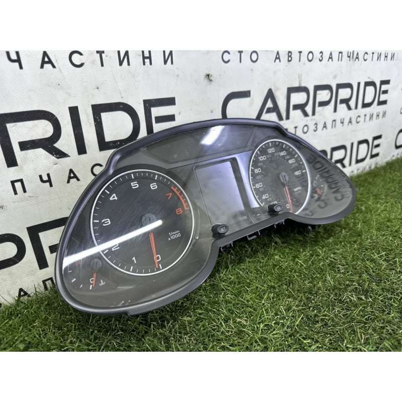 Панель приборов (салон) AUDI Q5 8R 2012 3.2 8R0920981G