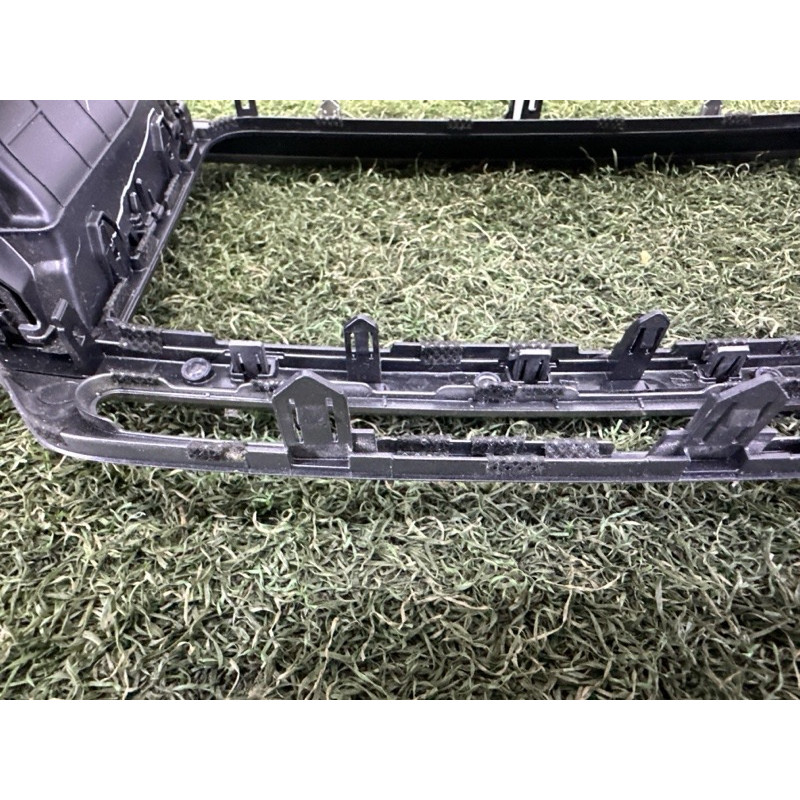 Центральний дефлектор салону (салон) KIA Sorento UM 2019 3.3 84740C6200MEC
