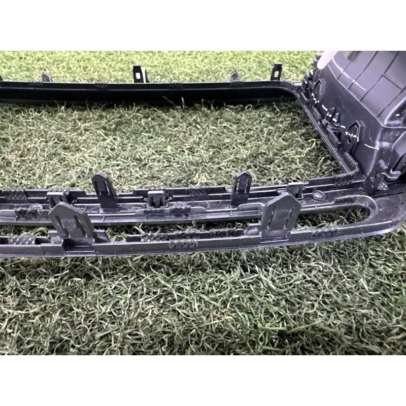 Центральний дефлектор салону (салон) KIA Sorento UM 2019 3.3 84740C6200MEC