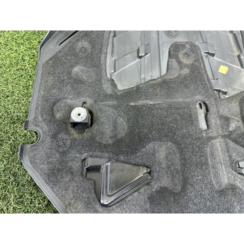 Декоративная крышка двигателя (двигатель и элементы) BMW X5 E70 2012 4.4 13717577456