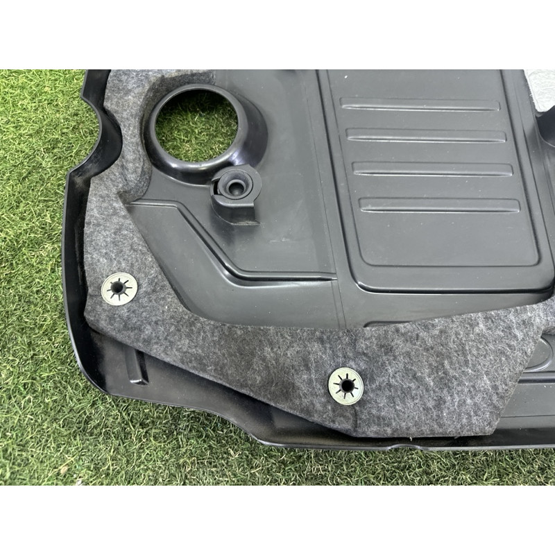 Декоративна кришка двигуна (двигун та елементи) LAND ROVER Range Rover Velar L560 2018 2.0 LR091892