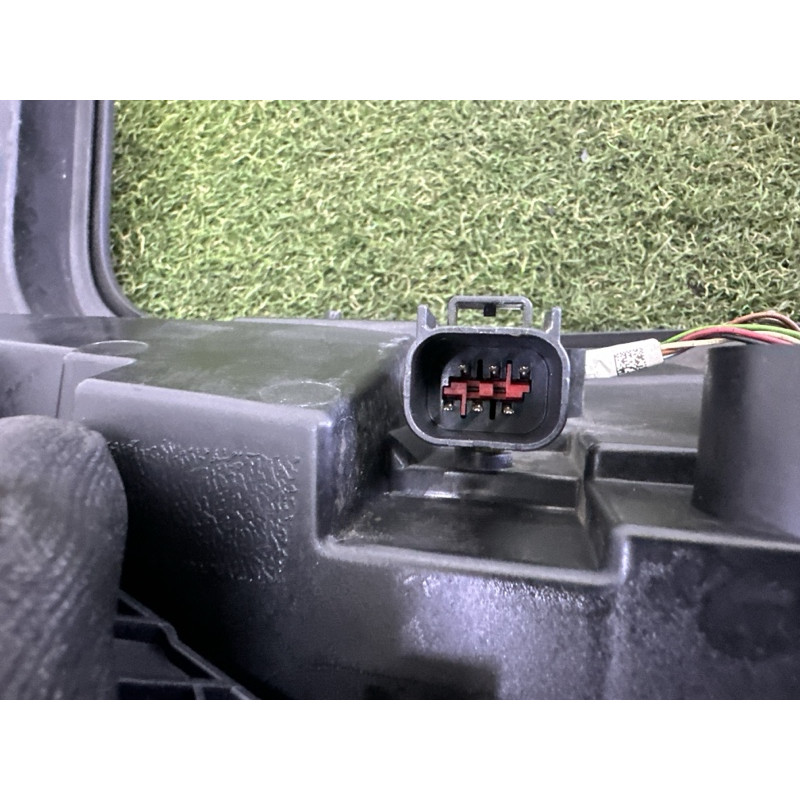 Задній ліхтар (оптика) LAND ROVER Range Rover L405 2014 5.0 LR061584