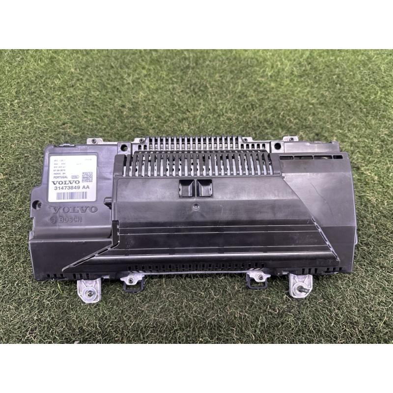 Панель приладів (салон) Volvo XC90 T6 2016 2.0 36051308