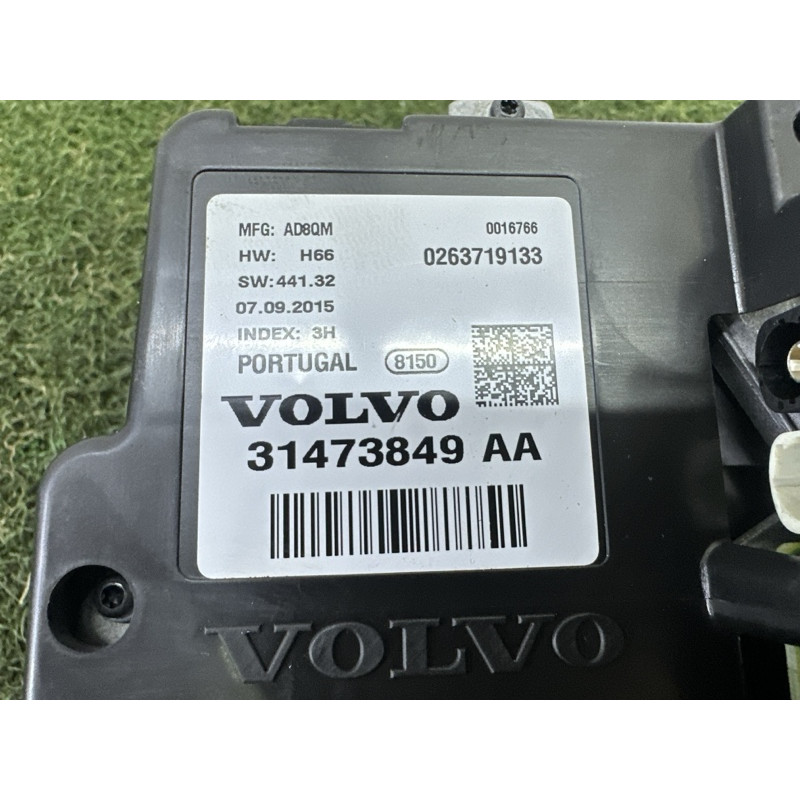 Панель приладів (салон) Volvo XC90 T6 2016 2.0 36051308