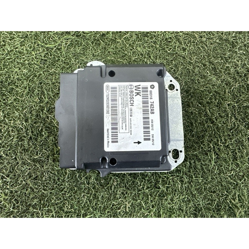 Блок управления airbag (airbag / безопасность) Jeep Grand Cherokee WK2 2017 3.6 68316742AB