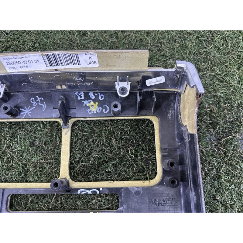 Декоративная накладка центральной консоли (салон) LAND ROVER Range Rover L405 2014 5.0 LR052219