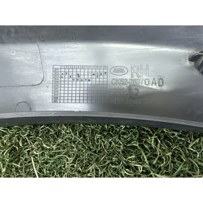 Накладка крила (кузов и элементы) LAND ROVER Range Rover L405 2014 5.0 LR056576