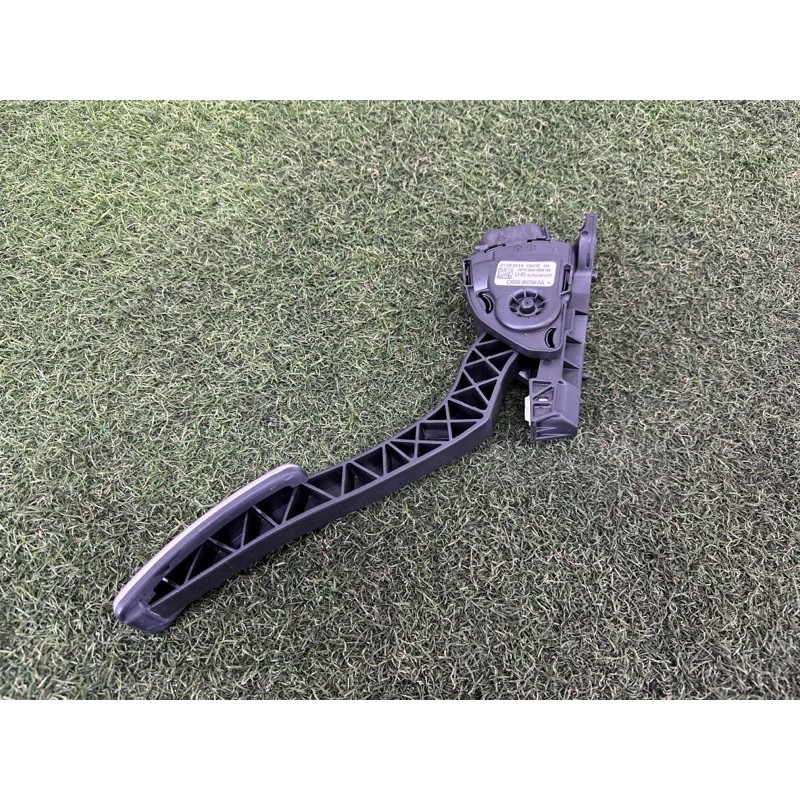 Педаль газа (электрика двигателя) LAND ROVER Range Rover L405 2014 5.0 LR037837
