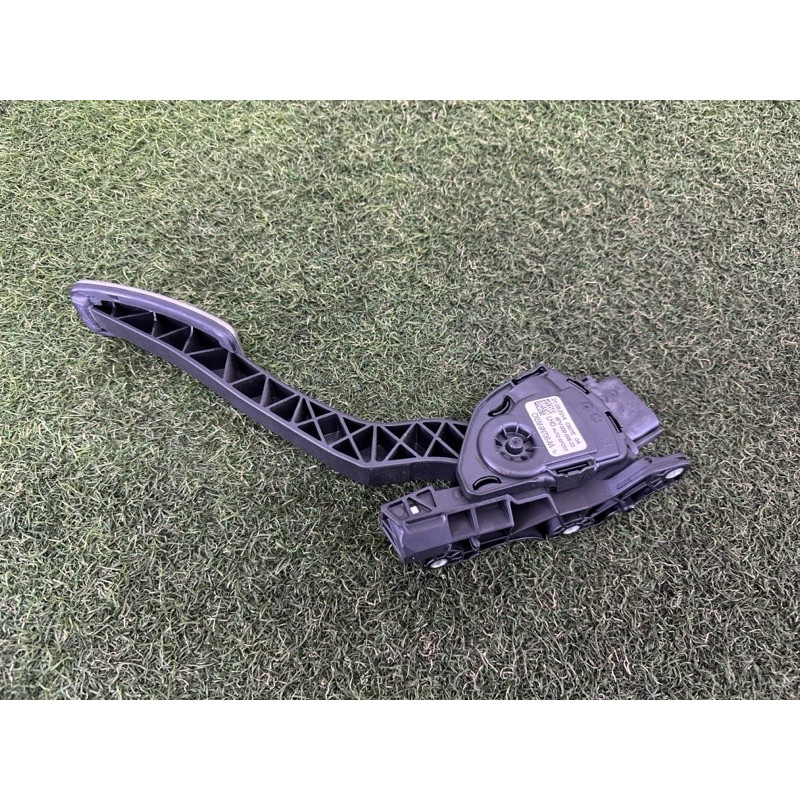 Педаль газа (электрика двигателя) LAND ROVER Range Rover L405 2014 5.0 LR037837