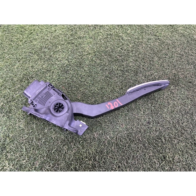 Педаль газа (электрика двигателя) LAND ROVER Range Rover L405 2014 5.0 LR037837