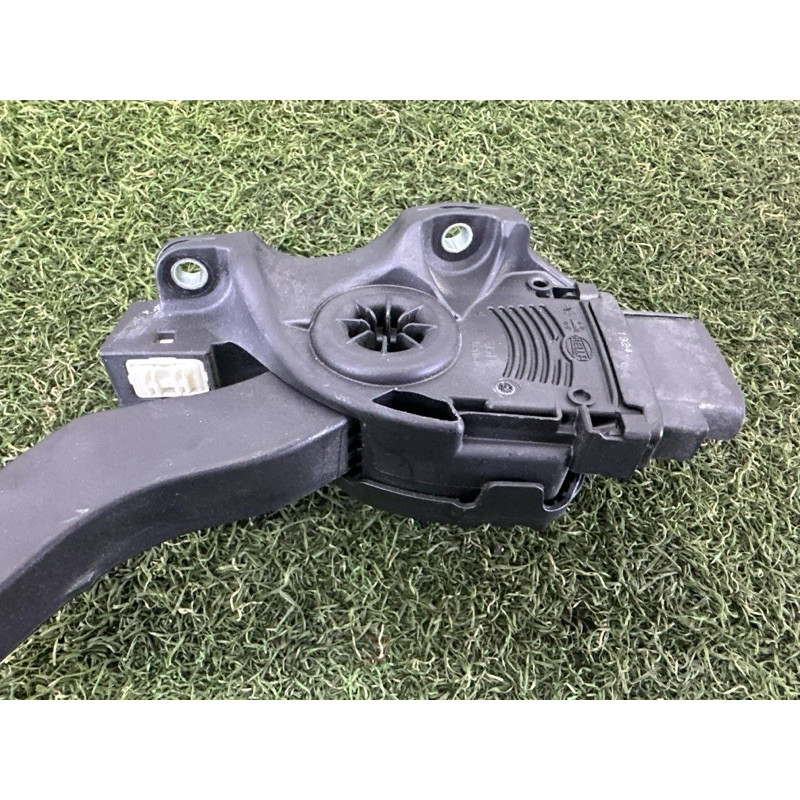 Педаль газа (электрика двигателя) LAND ROVER Range Rover L405 2014 5.0 LR037837