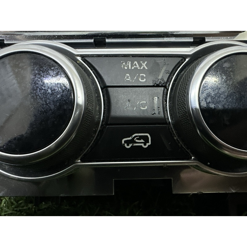 Блок управления климат-контролем (электрика / блоки управления) LAND ROVER Range Rover L405 2014 5.0 LR067187