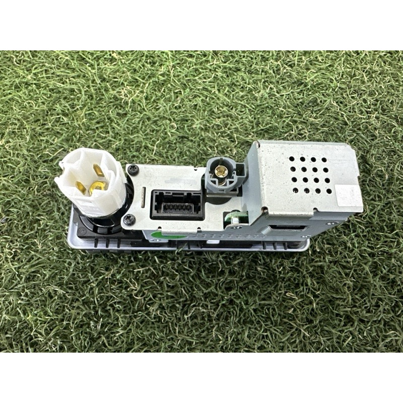 Гнездо USB/AUX (электрика) LAND ROVER Range Rover Velar L560 2018 2.0 LR114028